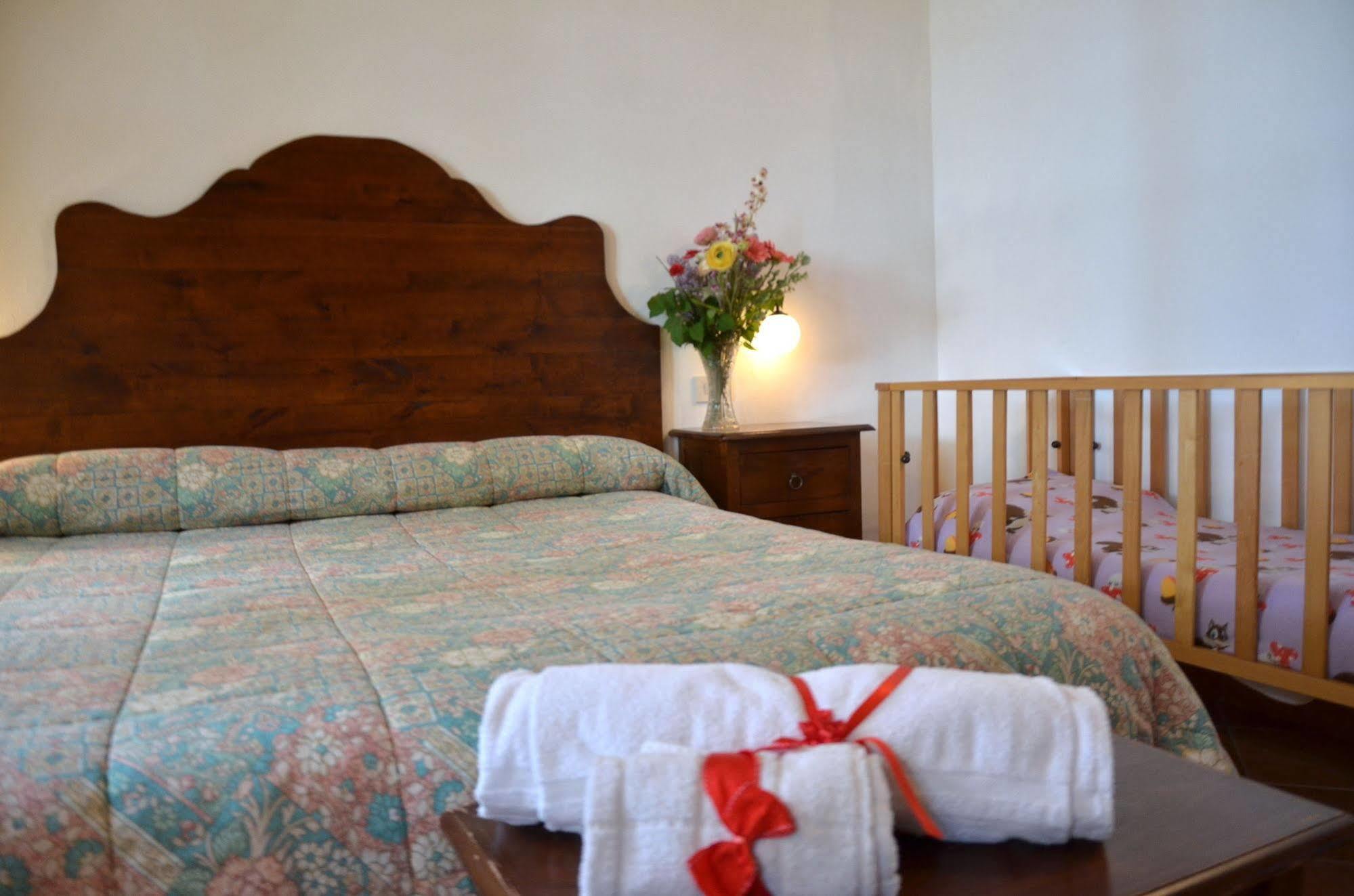 Agriturismo Il Casalone Montepulciano Stazione Eksteriør billede
