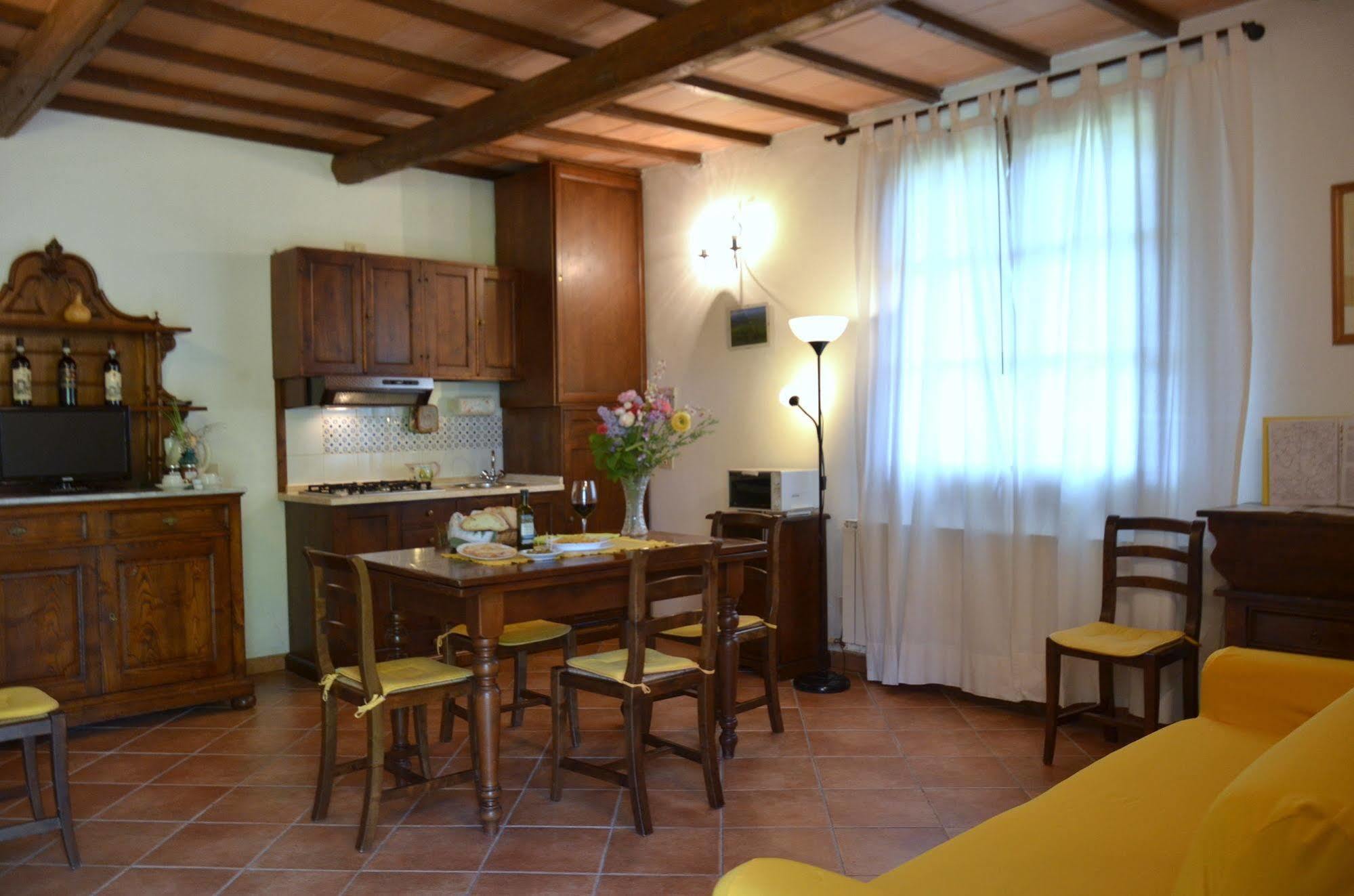 Agriturismo Il Casalone Montepulciano Stazione Eksteriør billede