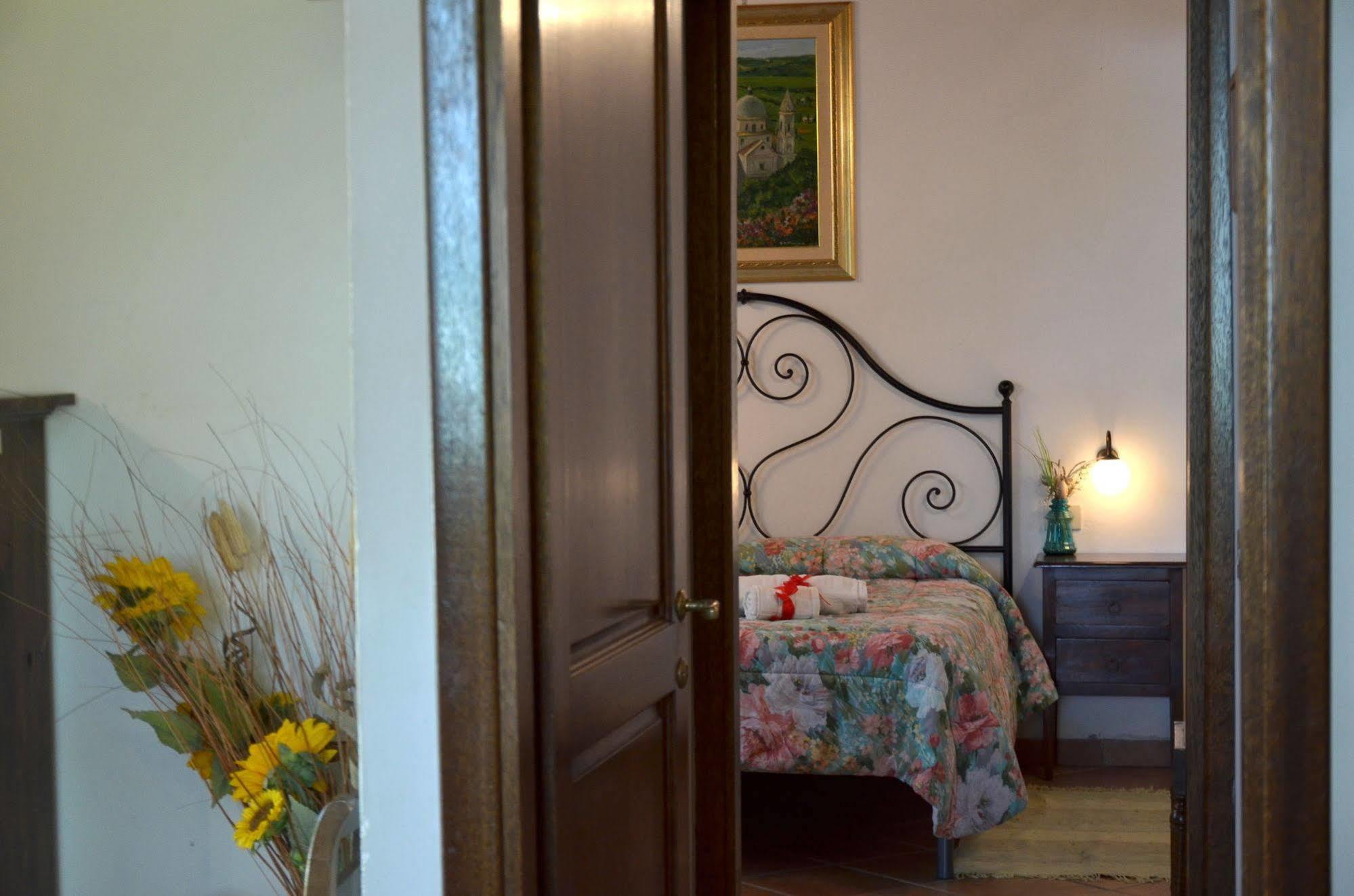 Agriturismo Il Casalone Montepulciano Stazione Eksteriør billede