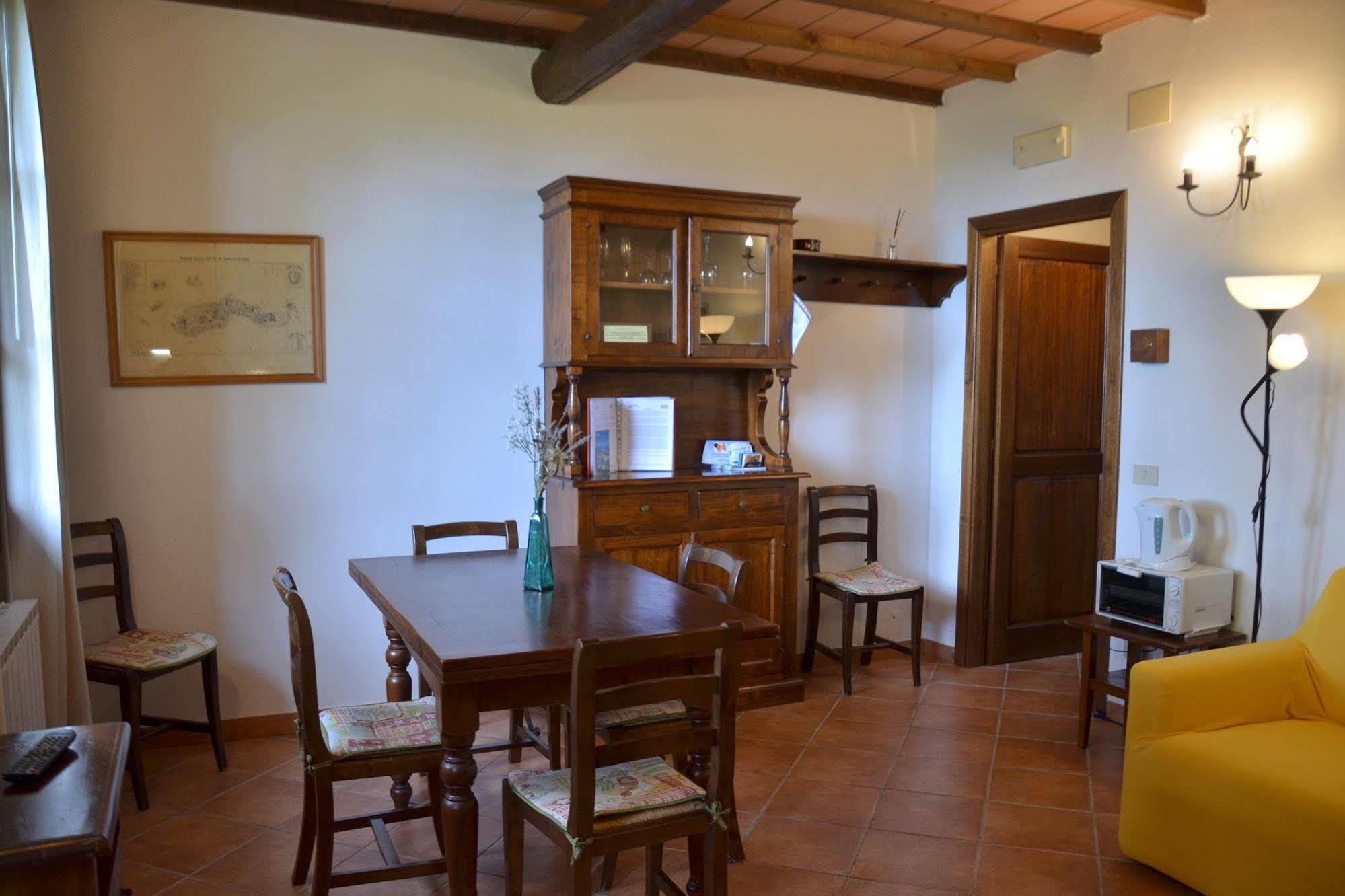 Agriturismo Il Casalone Montepulciano Stazione Eksteriør billede